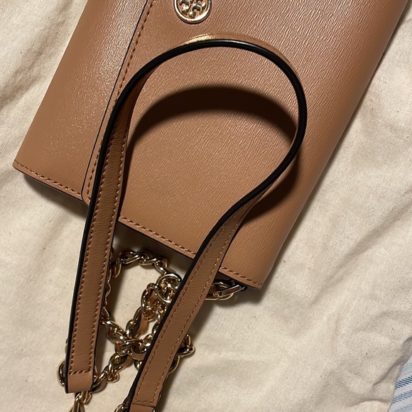 Tory Burch Crossbody Wallet Chain - Picture 10 of 13